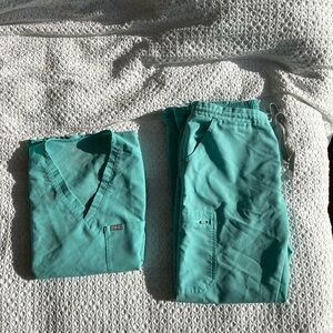FIGS Teal Scrub Set